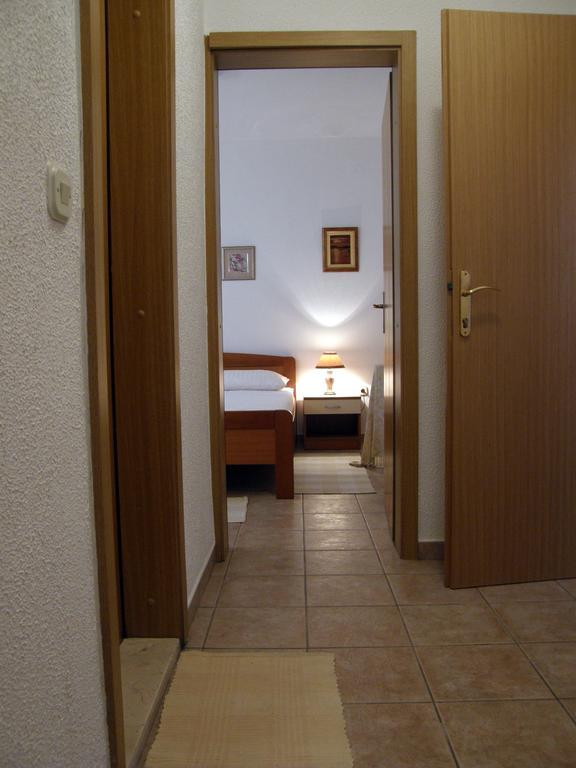 Apartments Mandic Tučepi Δωμάτιο φωτογραφία